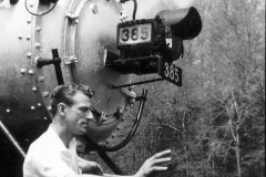 Crew-MCC-Earle-Gil-385-5-9-1965