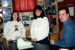 Crew-WRyM-176-Jeanette-Gina-Paul-10-7-2001-SPH