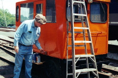 Crew-WRyM-199F-Terence-painting-motor-car-7-11-2004-SPH