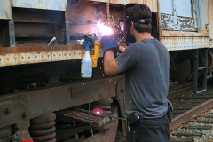 Crew-WRyM-338-Vin-M.-welding-baggage-car-6-22-2014-SPH